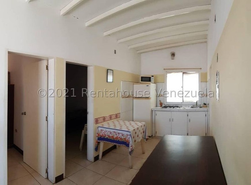 Imagen 9 de 17 de Linda, Amplia Y Acogedora Casa. 04120656408 Cod Mls 22-6348