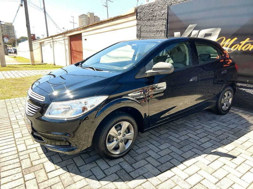 Imagem 1 de 15 de Chevrolet Onix 1.0 Mpfi Ls 8v Flex 4p Manual 2015