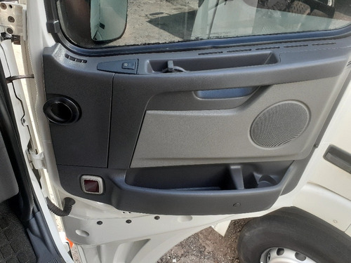 Imagem 4 de 15 de Volvo Fh 380 6x2 Ano 2005 Cama Gaucha E Turbo Clima