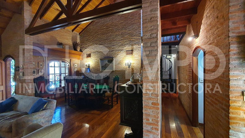 Manuel García 1000 - Núñez - Barrio River- 260 M2 Jardín