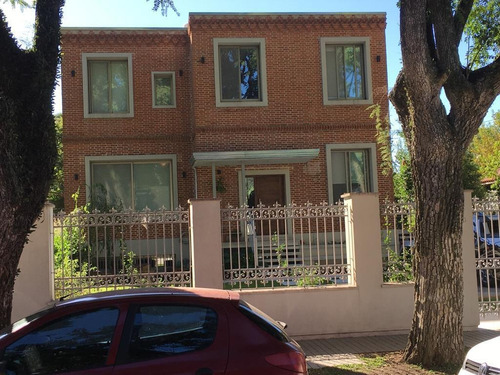 Imagen 11 de 11 de Casa Hecha A Nueva En Excelente Zona, Martínez Vias A Libertador