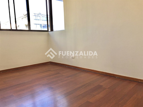 Luminoso Departamento En Arriendo 3d-2b En Sector El Golf