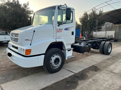 Imagen 6 de 20 de Mercedes-benz 1318