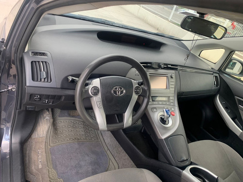 Imagen 11 de 15 de Toyota Prius Hibrido 2015