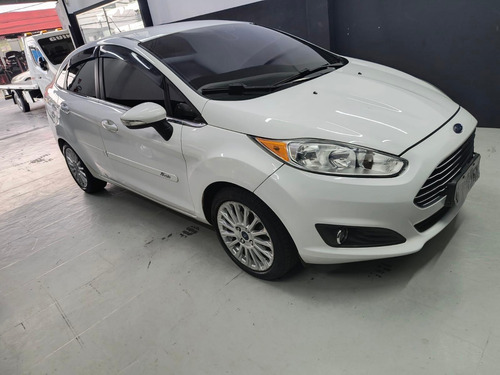 Ford Fiesta 1.6 16v Titanium Flex Powershift 5p