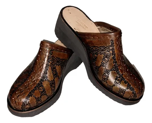 Zuecos artesanales sale