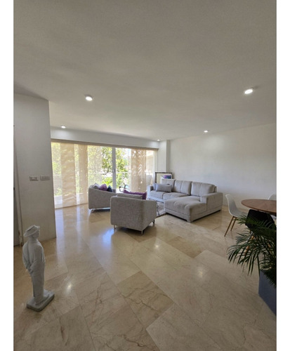 Apartamento En Venta 165 M2 - Urb. Country Club