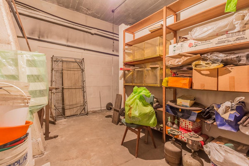 Local - San Telmo - Local A La Calle Con Subsuelo 183,82 M2 Totales.