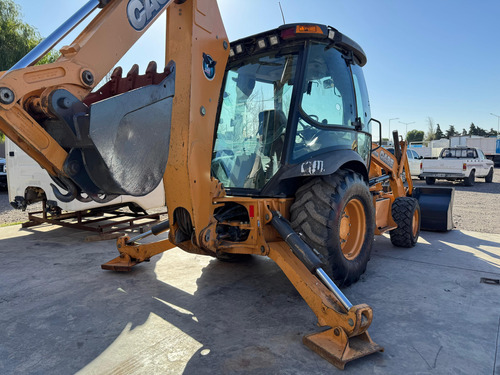 Vendo Retroexcavadora Case 580n 2015 4x4