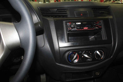 Imagen 10 de 15 de Nissan Estacas Np300 2019 2p L4/2.4 Man D/h P/seg