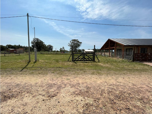 Vendo Dos Terrenos De 450 M2 C/u En Concepción Del Uruguay Entre Ríos