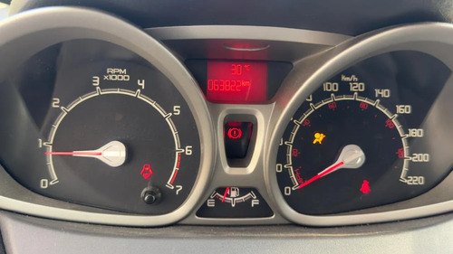 Ford Fiesta 1.6 Hatchback Mecánica