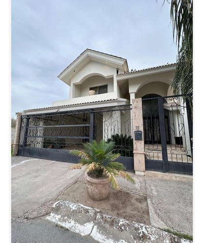 Casa En Venta En Las Quintas