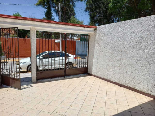 P R O X I M A M E N T E Bonita Casa En Renta De Un Piso En Valle Dorado