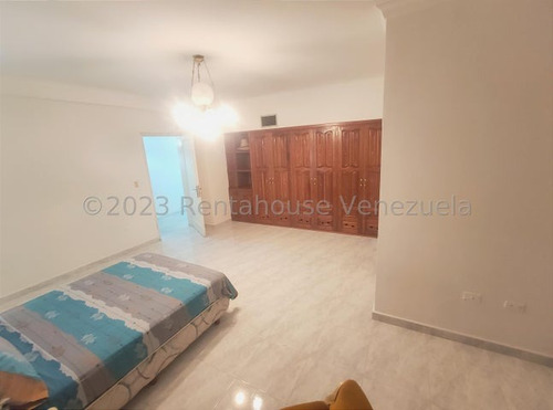 Imagen 25 de 30 de && Penthouse En Venta Al Este De Barquisimeto Lara Rah 23-23690 //invierta Seguro Con Rentahouse//