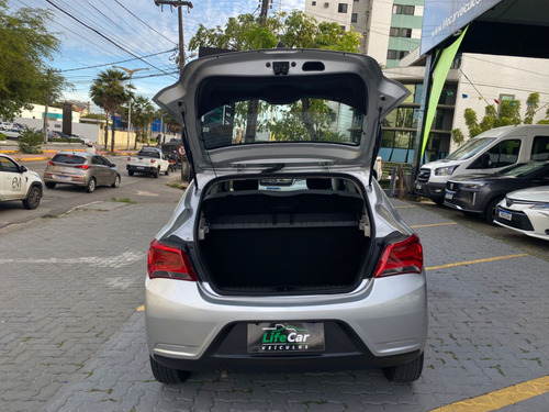 Chevrolet Onix HATCH LT 1.0 8V FlexPower 5p Mec.