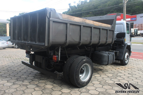 Ford Cargo 1317 - Ano: 2010 - Caçamba