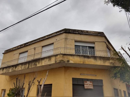 Imagen 12 de 30 de Excelente Propiedad Con 3 Departamentos, 2 Cocheras Y Un Local