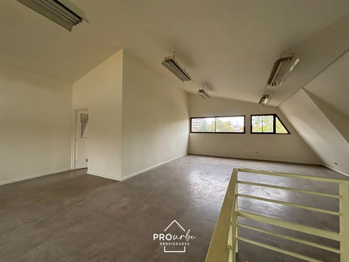 Local Comercial En Arriendo En Ñuñoa
