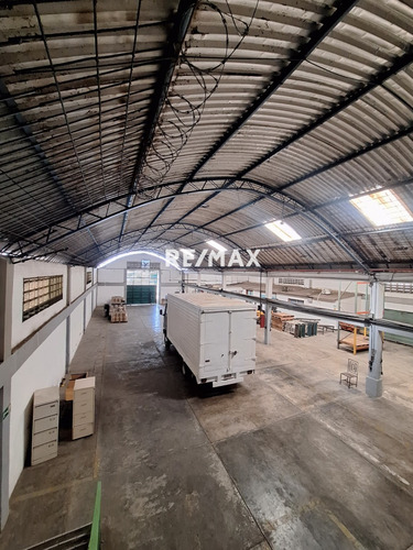 Galpon Para Alamcenamiento Y Produccion, Av. Juan Bautista Arismendi Cod: 1308