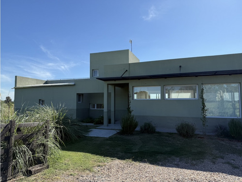 Hermosa Casa De Campo En Venta