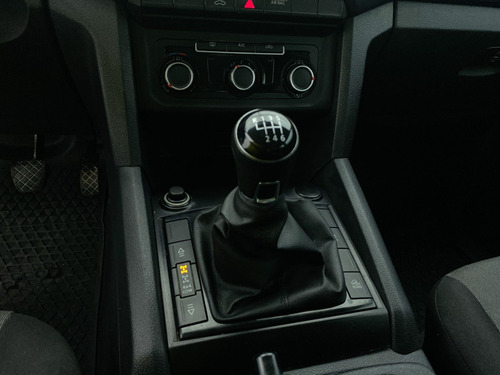 Imagen 21 de 25 de Volkswagen Amarok Trendline Mt 2.0 4x4