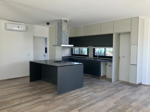 Imagen 6 de 16 de Venta De Casa En Terralagos, Canning