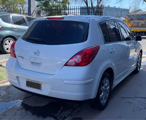 Nissan Tiida 1.8 Tekna 5 p