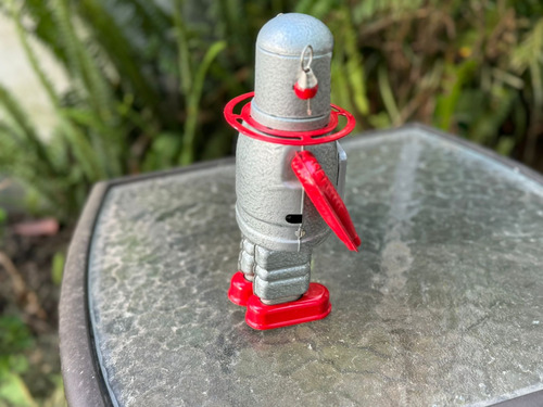Robot Antiguo De Hojalata De Cuerda, Falta Llave (Usado)