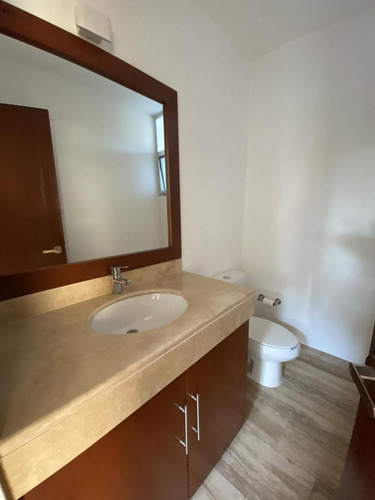 Imagen 18 de 30 de Casa En Venta En Mérida En Privada De Lujo Con 10 Recámaras