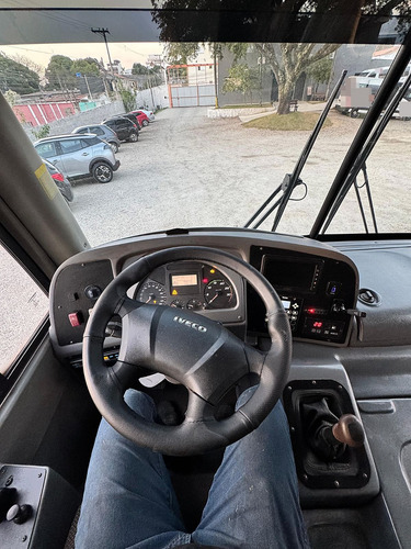 Comil Versatille Gold Ano 2022 Iveco Jm Cod.1048