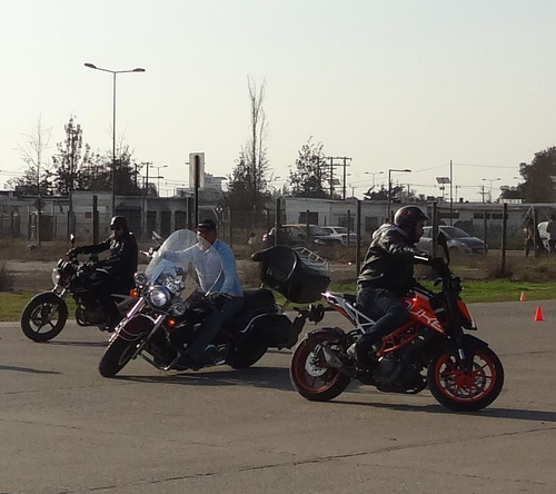 Imagen 3 de 10 de Cursos De Conducción De Motos
