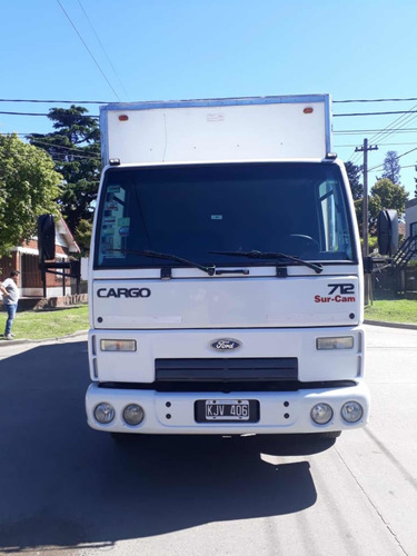 Ford Cargo 712 No Mercedes Benz 710 No Ford Cargo 915