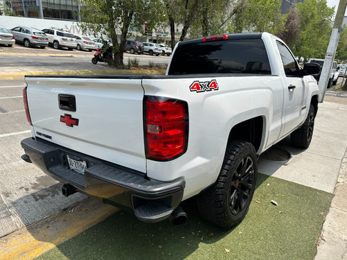 Chevrolet Cheyenne LT 4X2 CAB REGULAR