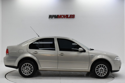 Volkswagen Bora 2.0 Trendline Manual 2010 Rpm Moviles