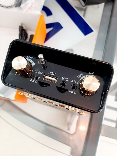 Imagen 4 de 5 de Parlante Portatil Con Microfono Vincha Altavoz Exposicion