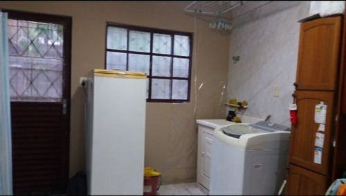 Casa À Venda Na Rua Doutor Deoclécio Pereira, Jardim Floresta, Porto Alegre - Rs - Liv-12251