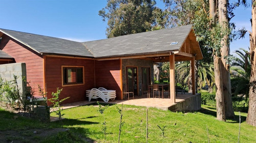 Gran Sitio C/ 2 Casas Ambas C/ Orilla De Lago Y Embarcadero