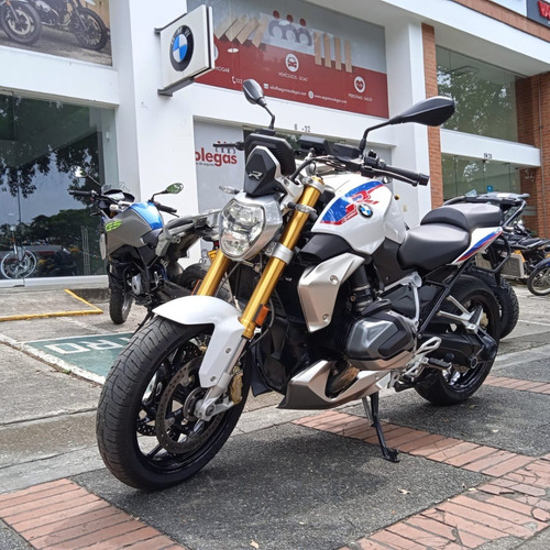 Bmw R 1250r Blanco Azul Metalizado 2804 Kms Placas Cali