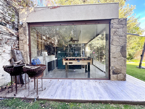 Casa En Arriendo De 7 Dorm. En Lo Barnechea