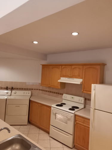 Imagen 4 de 7 de Apartamento En Renta En Zona 10