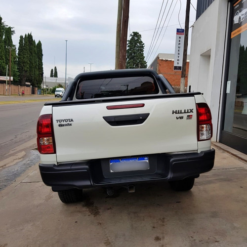Toyoya Hilux Gazoo Racing Sport 4.0 238cv