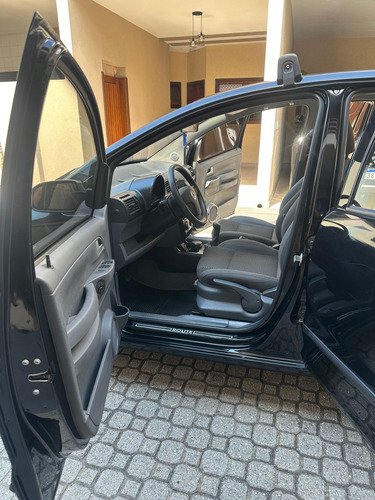 Volkswagen Fox 1.6 Vht Route Total Flex 5p