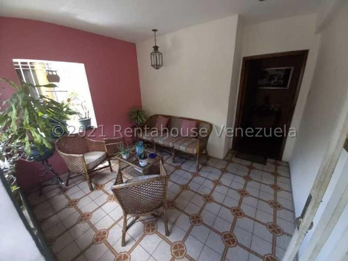Imagen 2 de 12 de Casa Venta Colinas Santa Monica 22-3971-y Ymanol Elizalde 0414-3227631