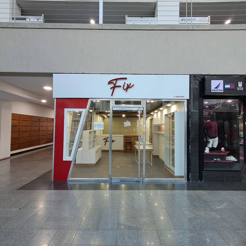 Se Alquila Local Comercial En C.c. Cristal, Naguanagua | Ap