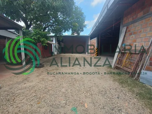 Bodega En Arriendo En La Libertad. Cod A16914