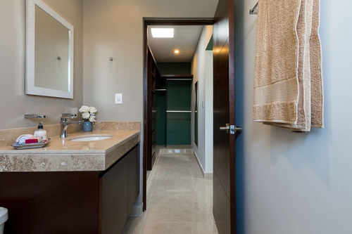 Casa En Venta Con Recamara En Planta Baja En Dzityá, Mérida