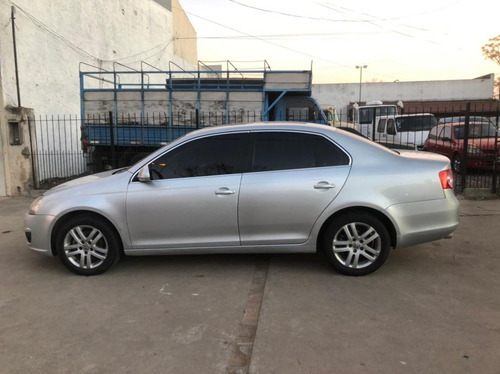 Imagen 7 de 13 de Volkswagen Vento 2.5 Luxury Wood Tiptronc 2007