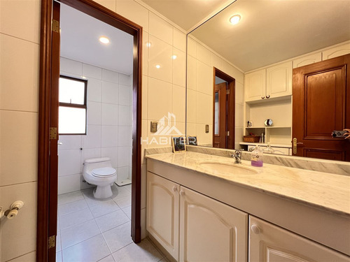 Vende Gran Casa En Puerta De Alcalá 6 Dormitorios - 4 Baños