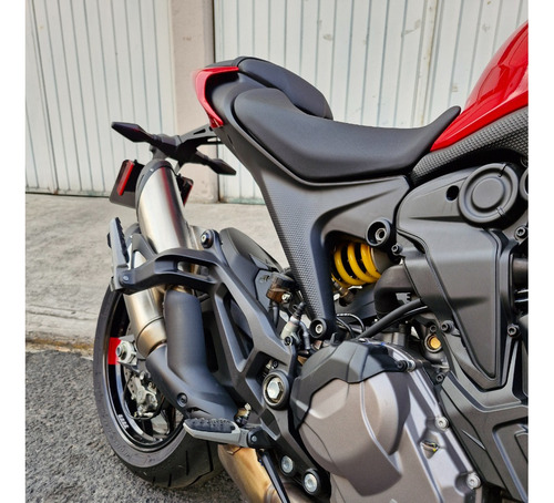 Ducati Monster + 2022